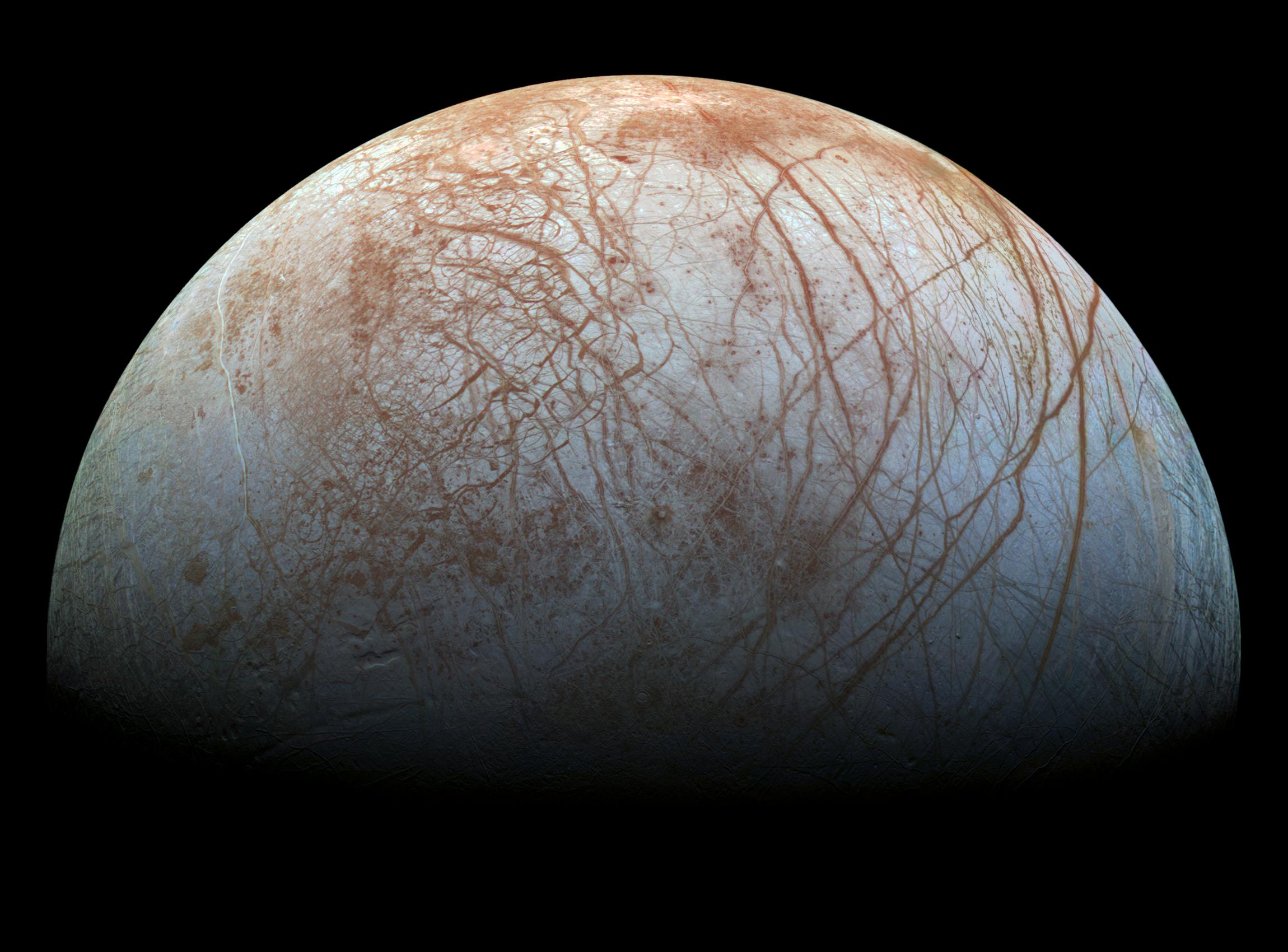 La superficie ghiacciata di Europa osservata da Galileo